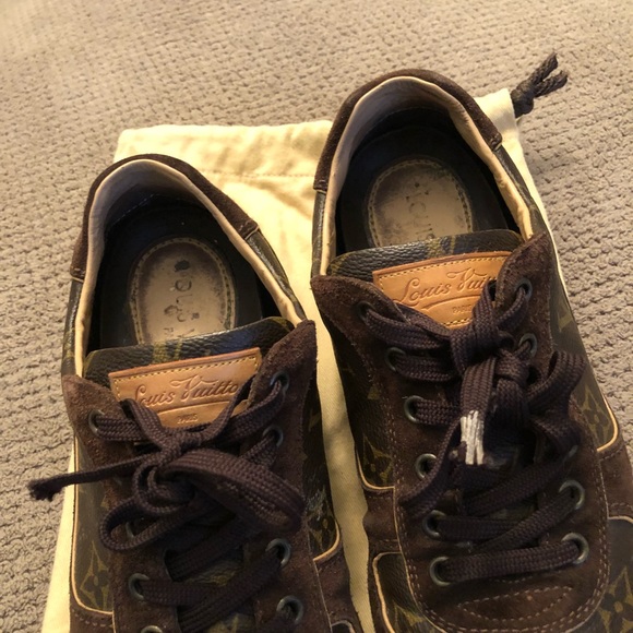 Louis Vuitton Sneakers - Picture 12 of 15